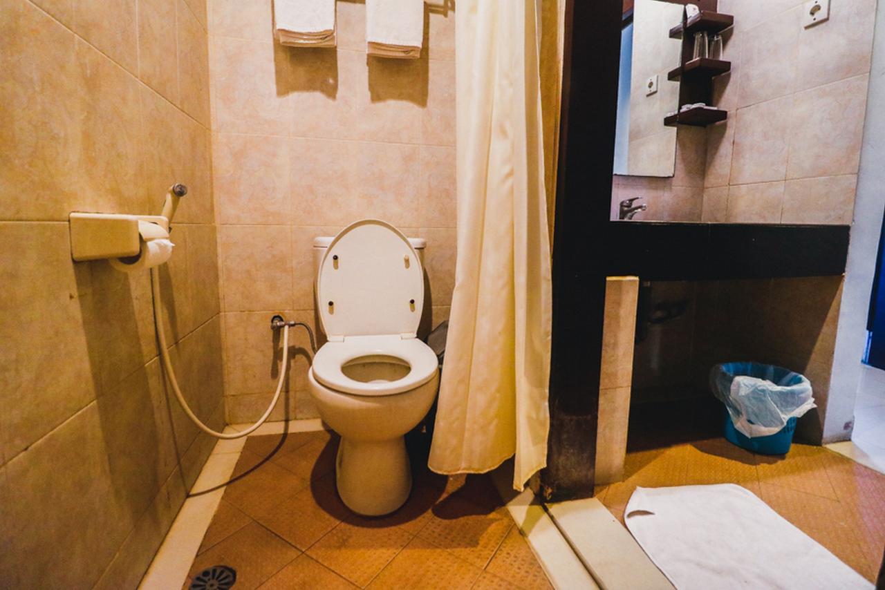 Reddoorz Plus Near Mall Ratu Indah 2 マカッサル エクステリア 写真